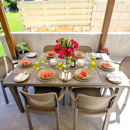 Pebble Beach Apartment オロクリニ エクステリア 写真